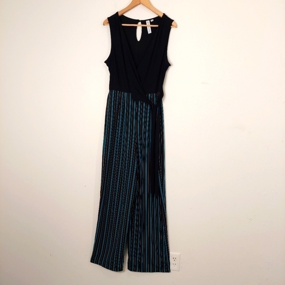 Emma & Michele Jumpsuit Pamtsuit Black Turquoise Striped Sleeveless Size M - Picture 3 of 10